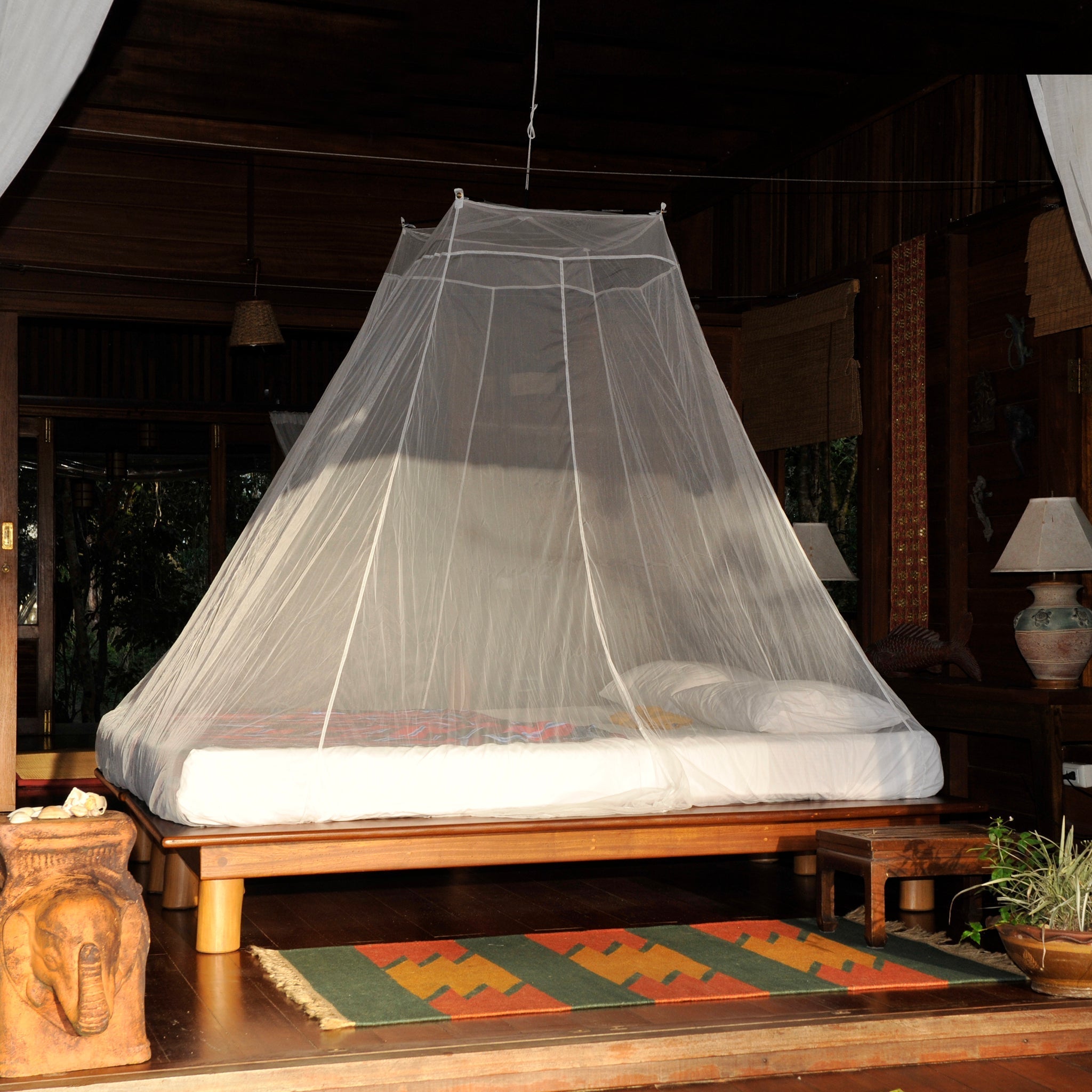 Mosquito Nets for Travel and Outdoor Use | Cocoon – COCOON